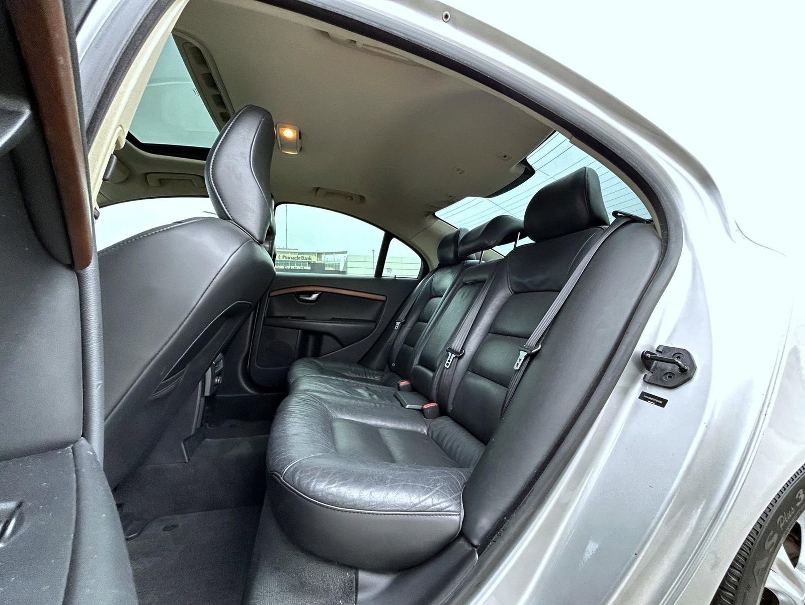 Used 2009 Volvo S80 3.2 image 19