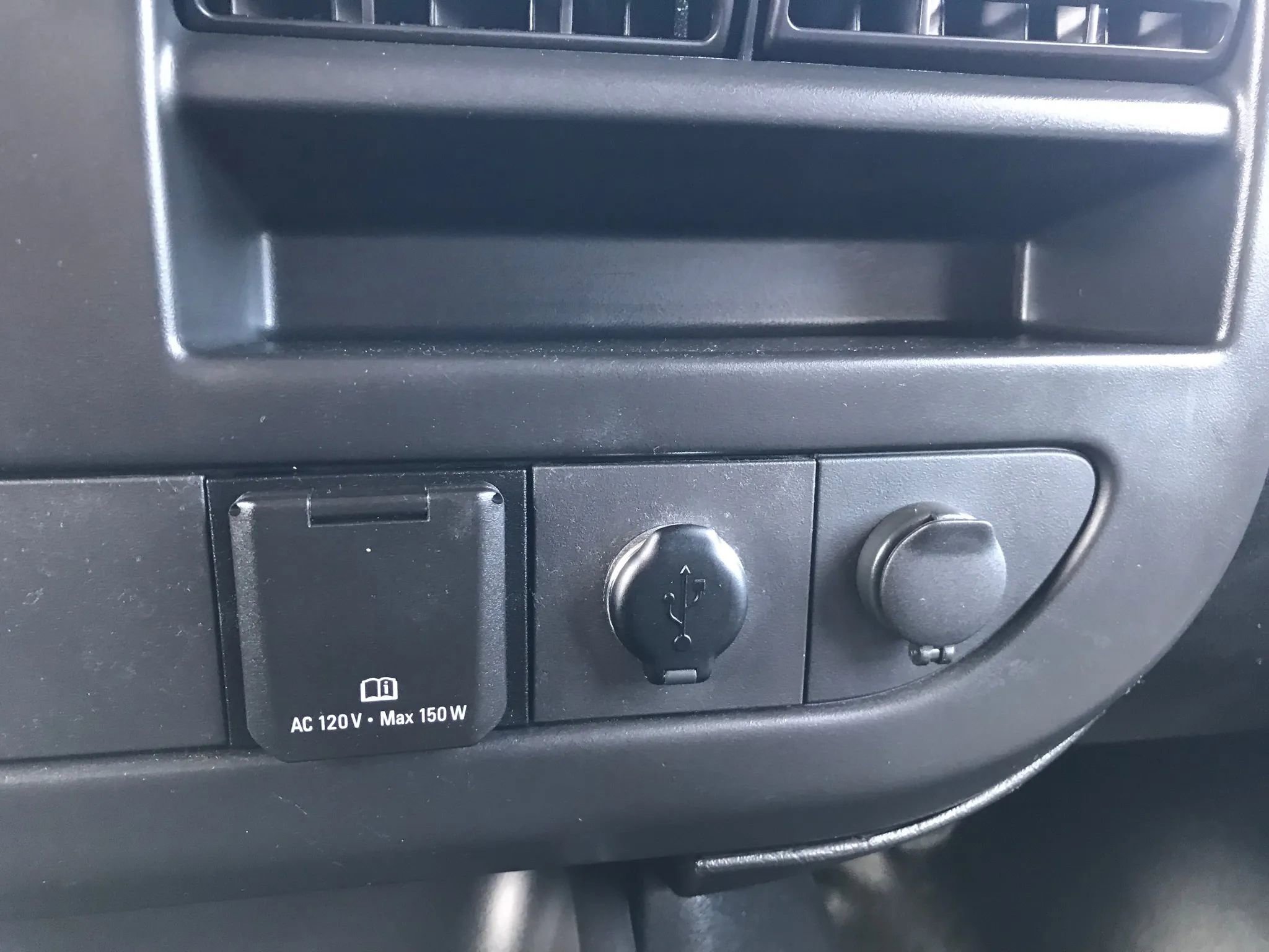 Used 2017 Chevrolet Express 3500 LT w/ LT Preferred Equipment Group image 24