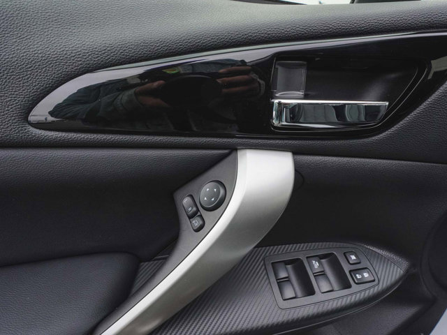 New 2026 Mitsubishi Eclipse Cross SE image 9