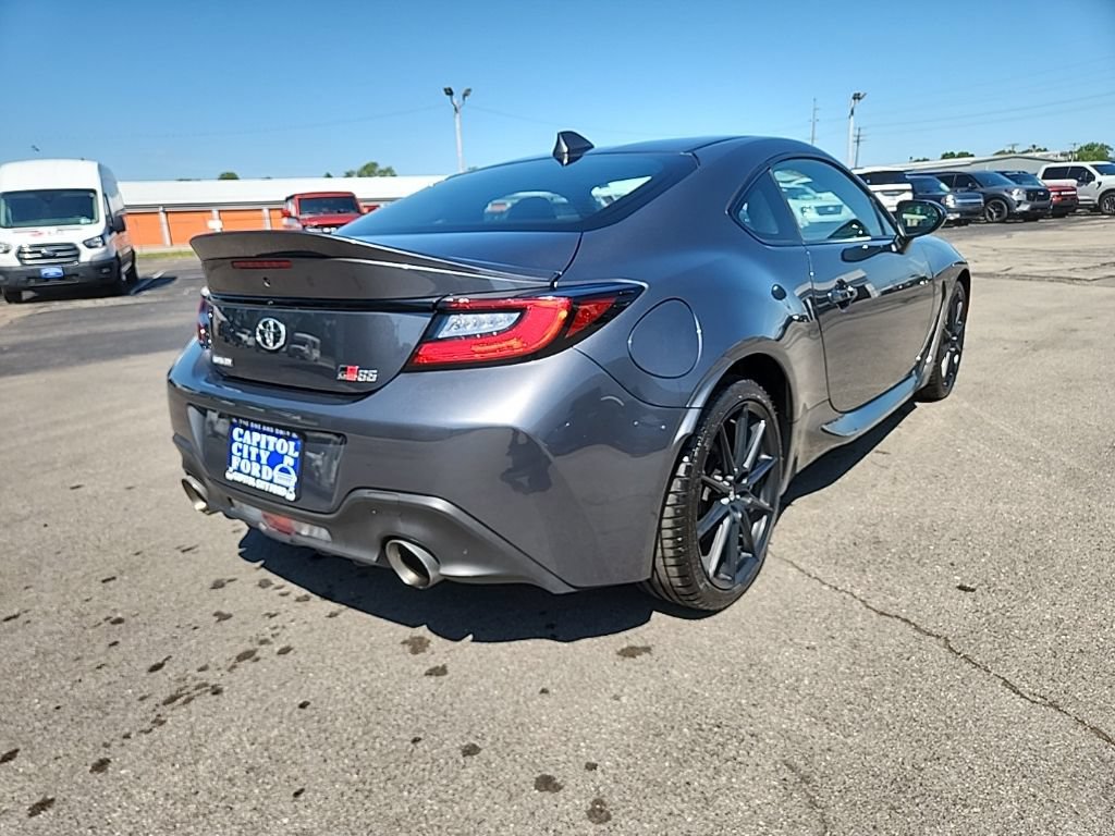 Used 2023 Toyota GR86 Premium w/ ALL Weather Mat Package (TMS) RWD image 5