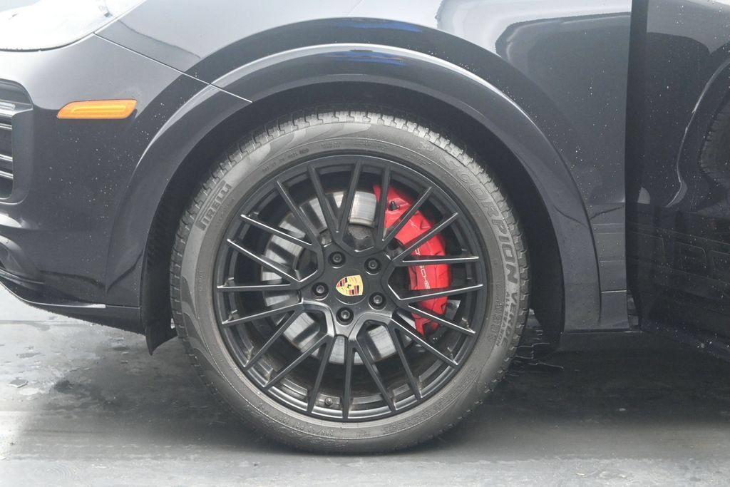 Used 2021 Porsche Cayenne GTS AWD/4WD image 28