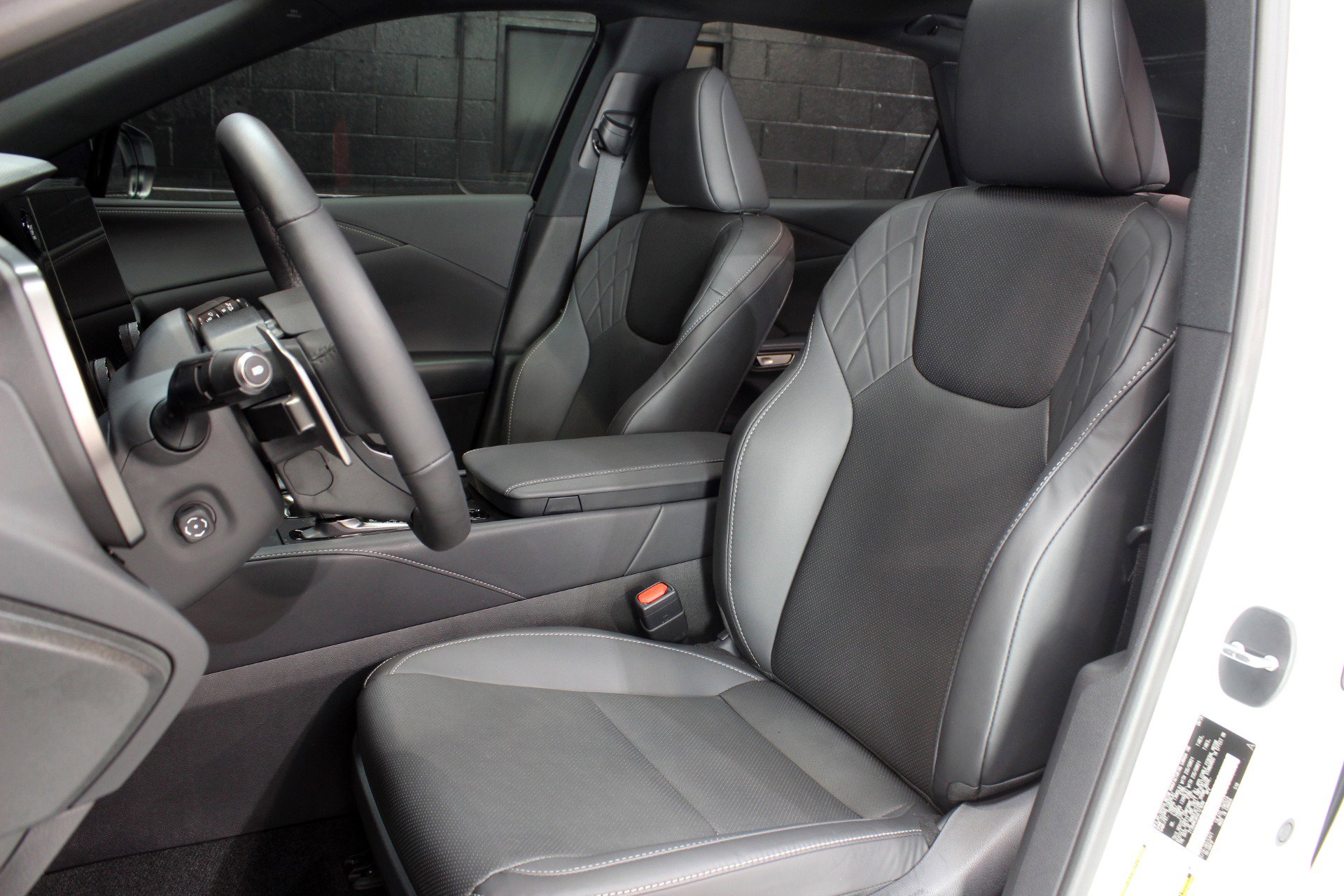 Used 2025 Lexus RX 350 F Sport w/ Convenience Package image 35