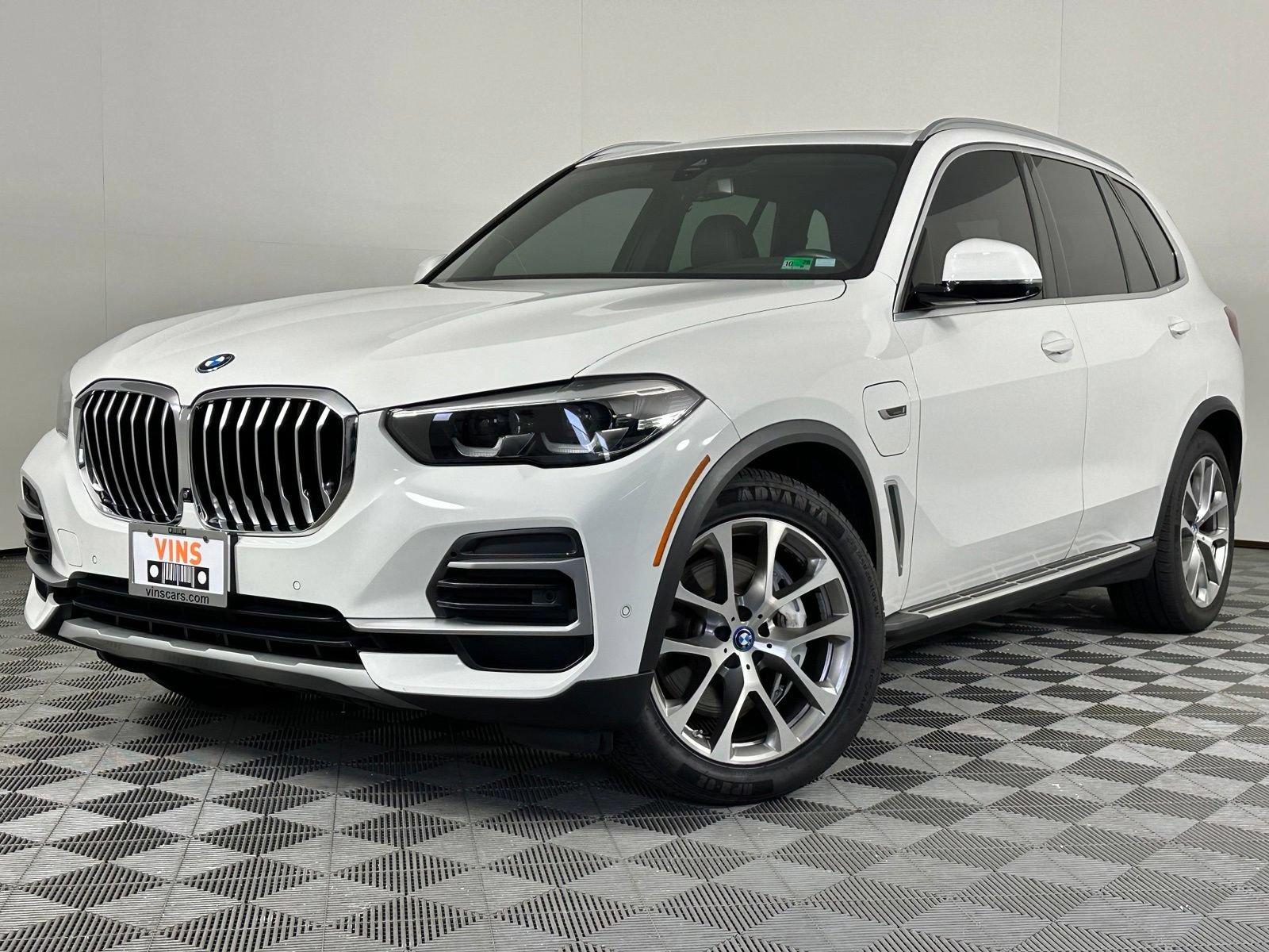 Used 2023 BMW X5 xDrive45e AWD/4WD image 40