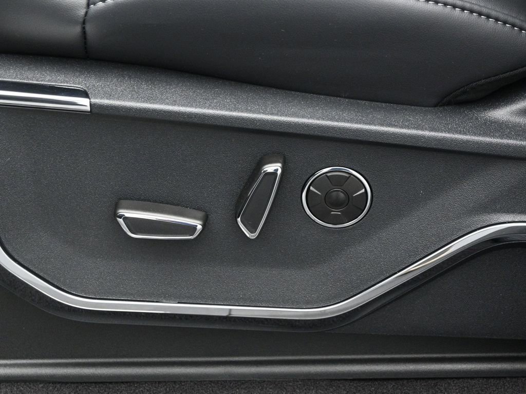 New 2025 Ford F150 Lightning Platinum w/ Dark Elements Package image 9