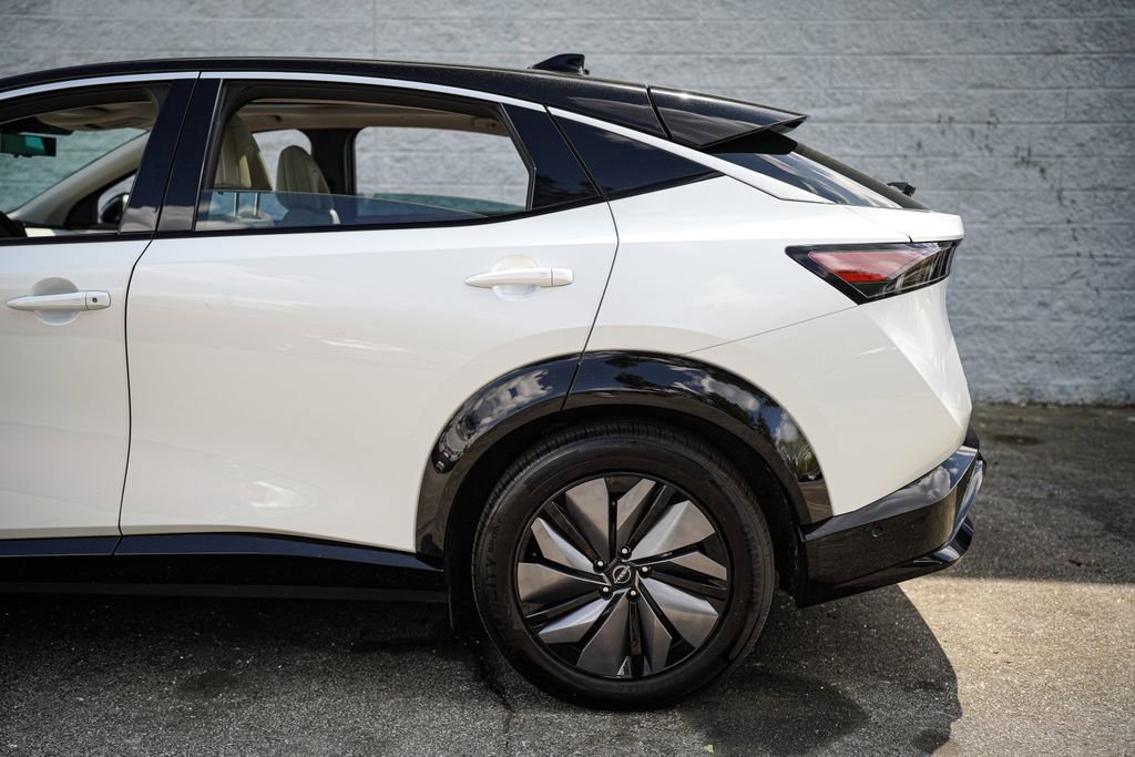 Used 2023 Nissan Ariya FWD image 11