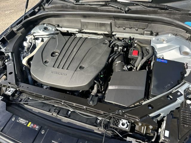 Used 2023 Volvo XC60 B5 Plus image 30