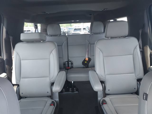 Used 2023 GMC Yukon XL SLT AWD/4WD image 13