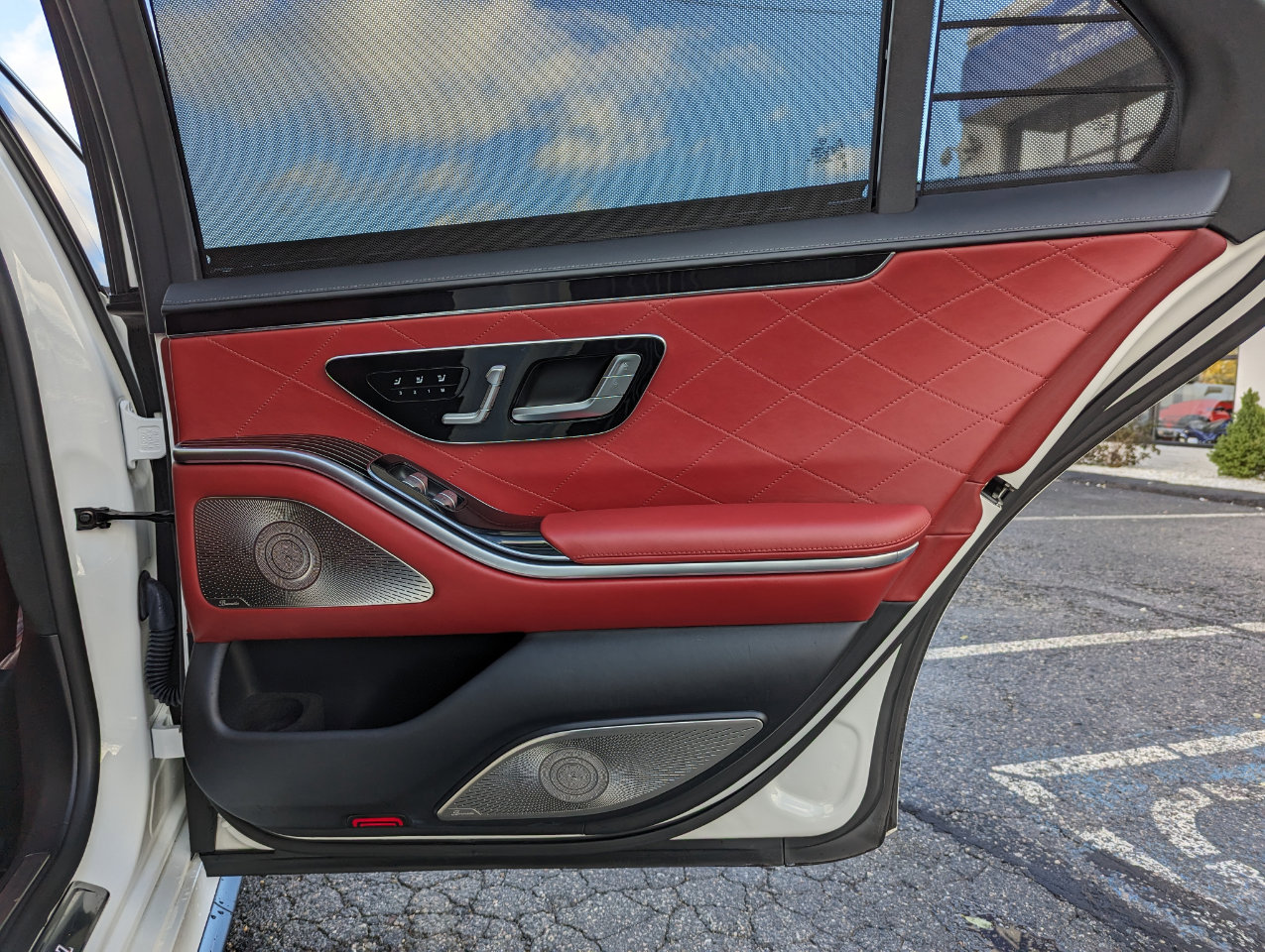 Used 2021 Mercedes-Benz S 580 4MATIC Sedan w/ AMG Line image 36