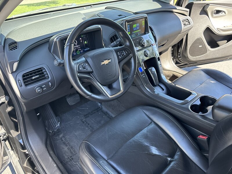 Used 2011 Chevrolet Volt Premium w/ Premium Trim Package FWD image 22
