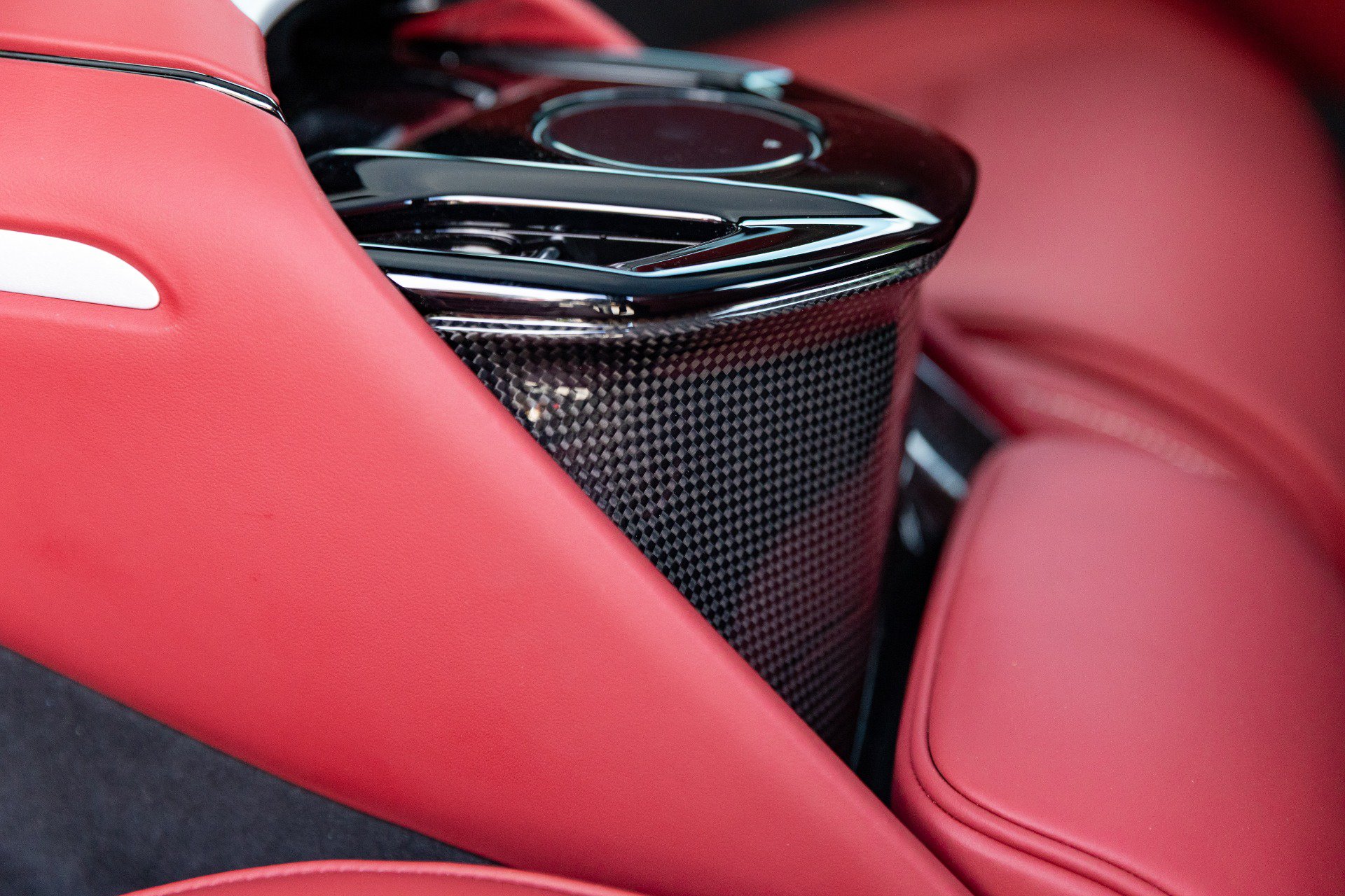 Used 2026 Ferrari Purosangue AWD/4WD image 52
