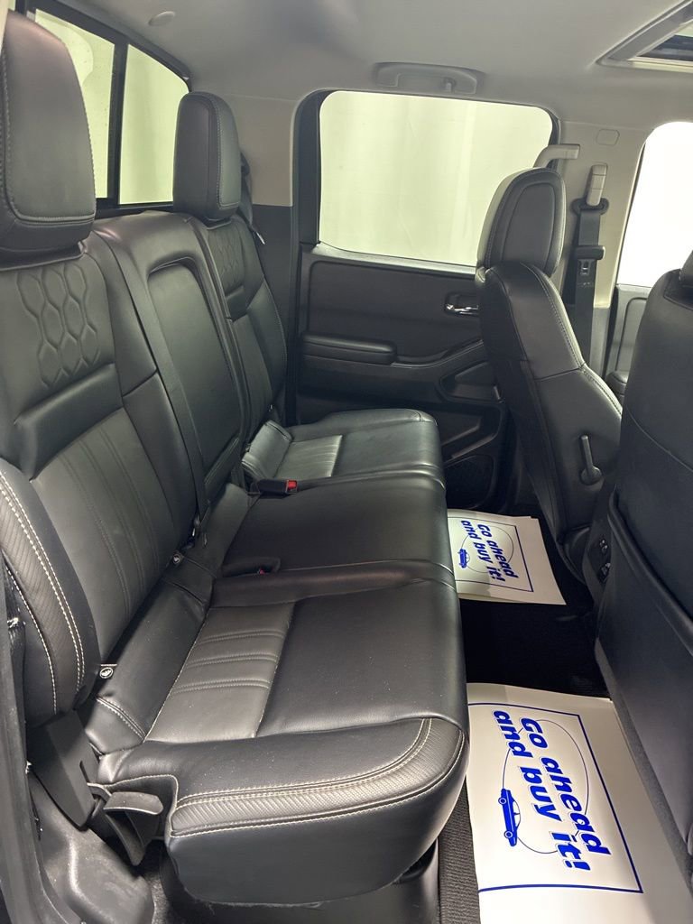 Used 2024 Nissan Frontier SL w/ Technology Package image 25