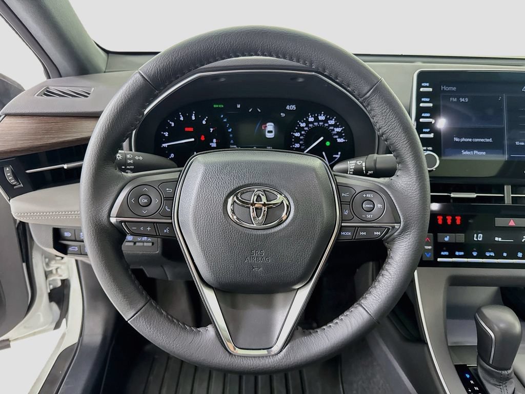 Used 2022 Toyota Avalon XLE w/ Moonroof Package FWD image 13