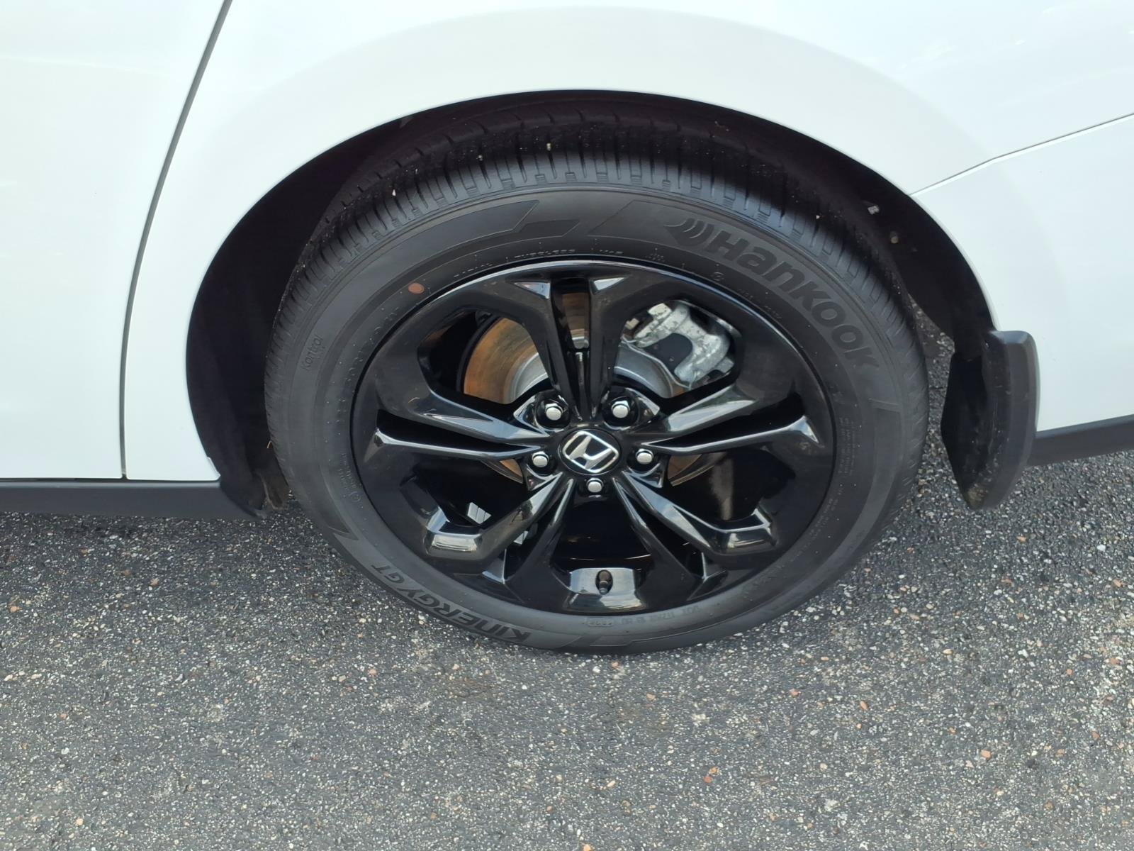 Certified 2025 Honda Accord SE image 13
