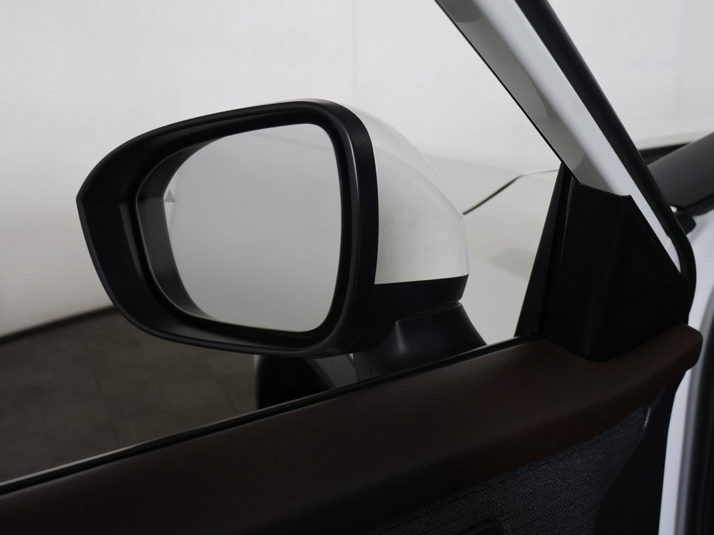 Used 2023 Nissan Rogue SV AWD/4WD image 29