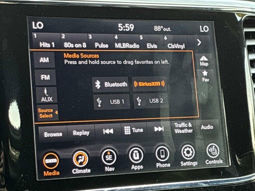 Used 2021 Jeep Grand Cherokee Limited AWD/4WD image 36