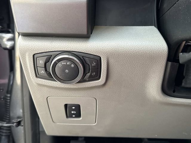 Used 2015 Ford F150 XLT w/ Equipment Group 302A Luxury image 31