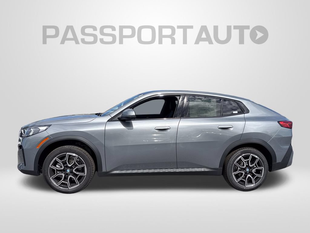New 2026 BMW X2 xDrive28i w/ Technology Package AWD/4WD image 3
