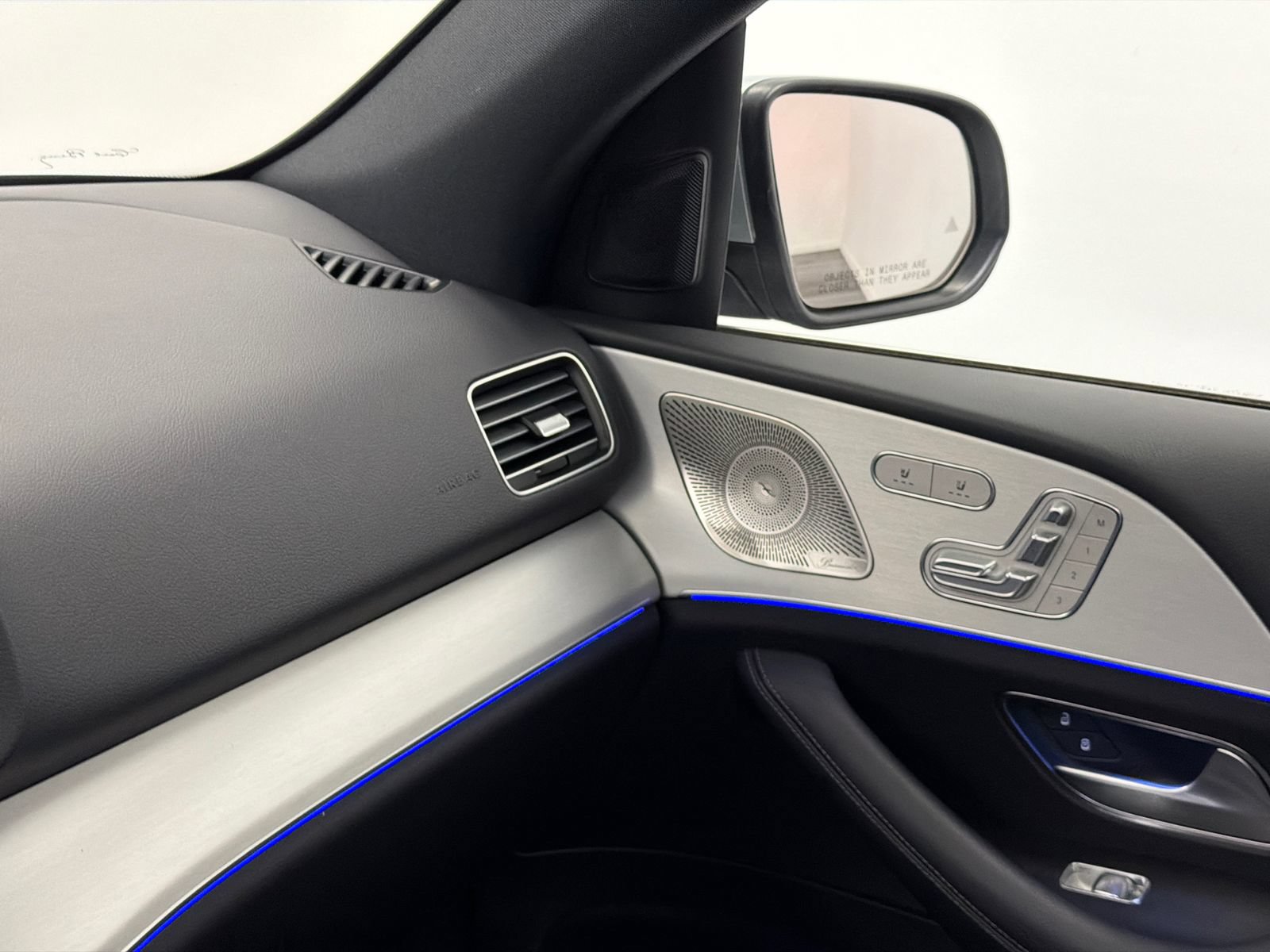 Used 2025 Mercedes-Benz GLE 350 4MATIC image 30