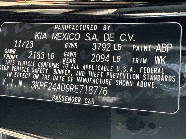 Used 2024 Kia Forte LXS w/ LXS Technology Package FWD image 31