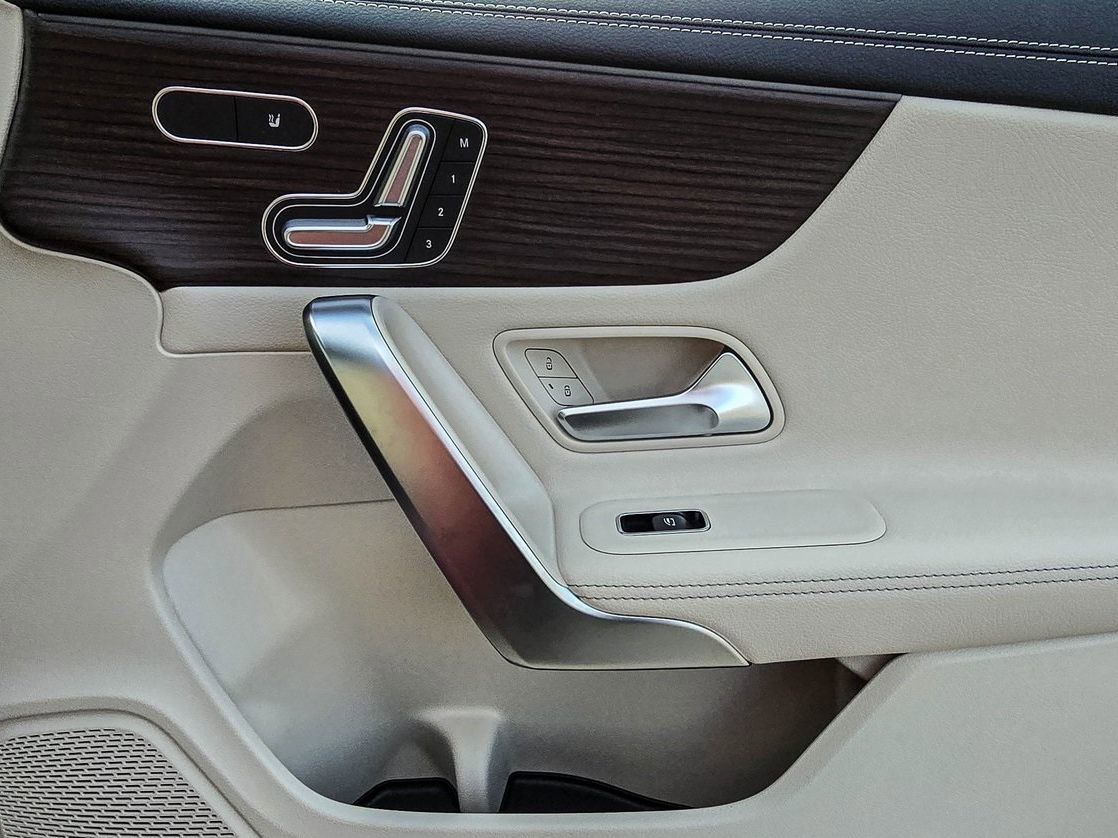 New 2026 Mercedes-Benz CLA 250 4MATIC image 33