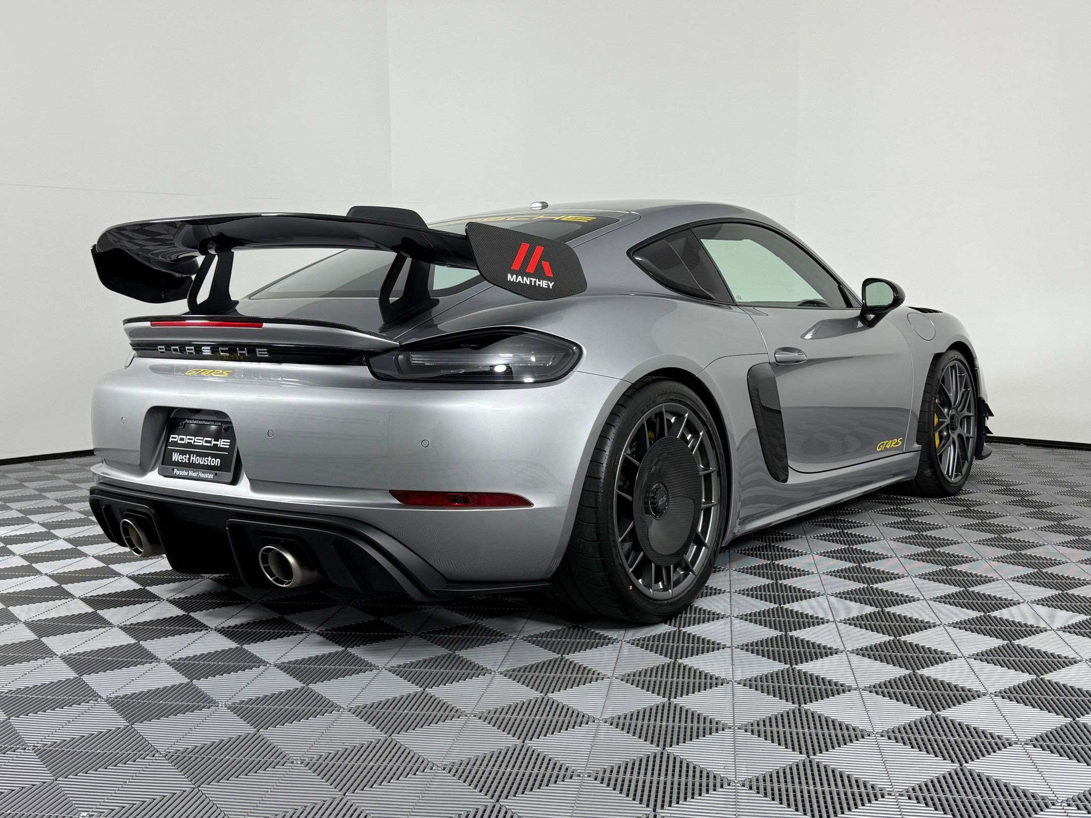 Certified 2025 Porsche 718 Cayman GT4 RS image 9