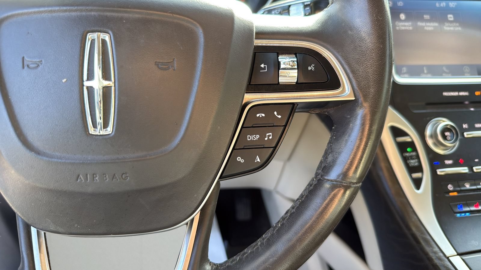 Used 2019 Lincoln Nautilus Reserve w/ Cargo Utility Package FWD image 15