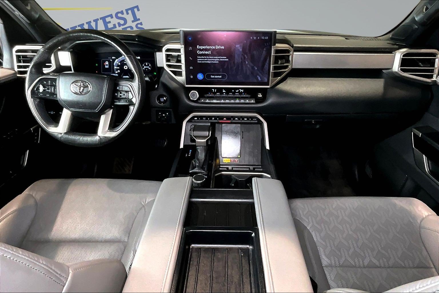 Used 2025 Toyota Tundra Limited AWD/4WD image 8