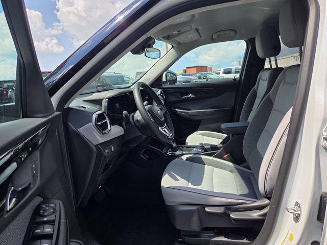 Certified 2024 Chevrolet TrailBlazer LT w/ LT Cold Weather Package AWD/4WD image 19
