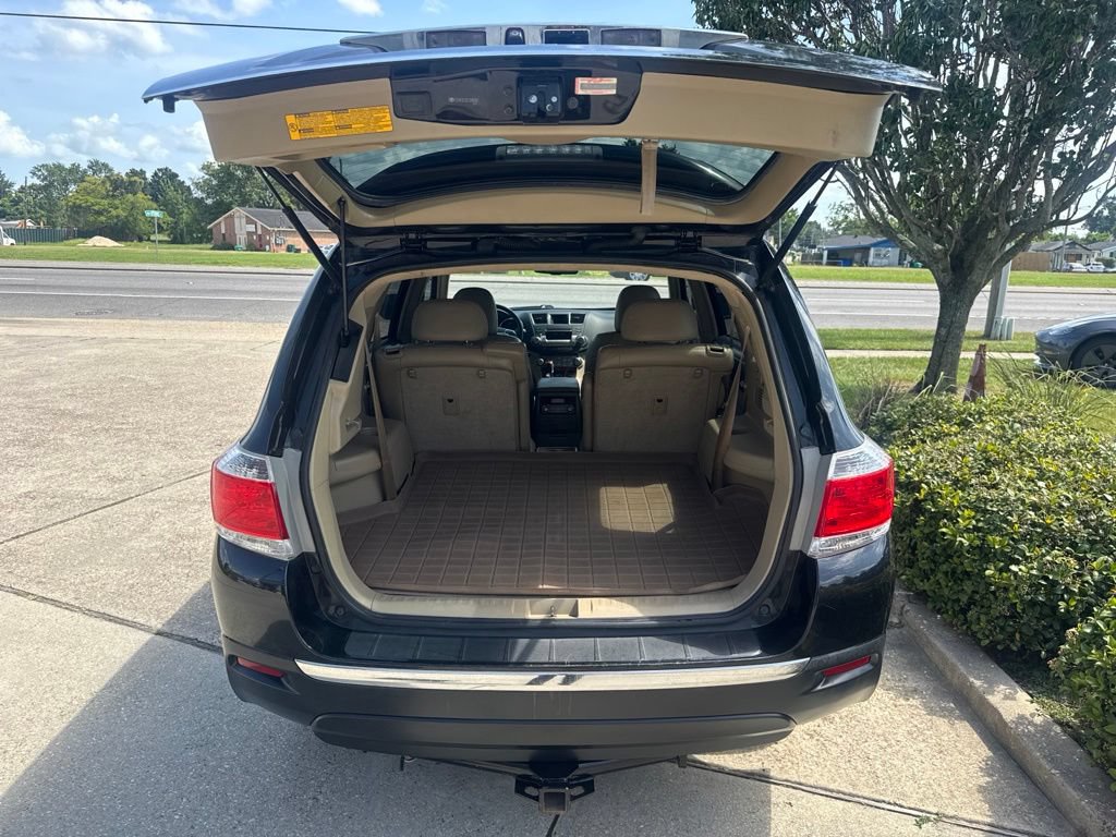 Used 2012 Toyota Highlander Limited FWD image 12