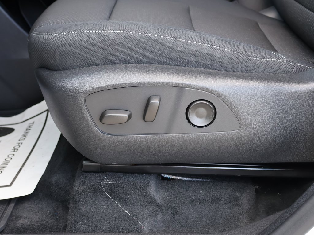 New 2026 Chevrolet Traverse LT w/ Driver Confidence Package image 15