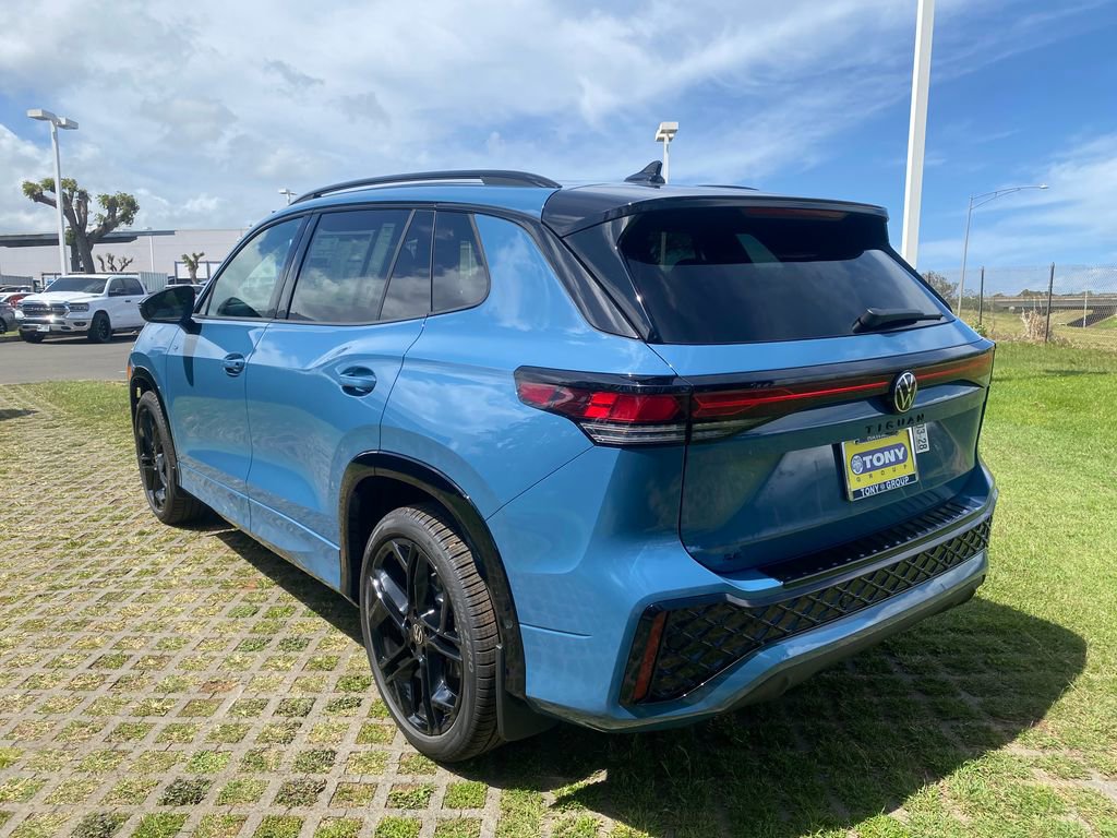 New 2026 Volkswagen Tiguan SE R-Line FWD image 23