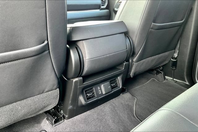 Used 2024 GMC Sierra 1500 SLT AWD/4WD image 11