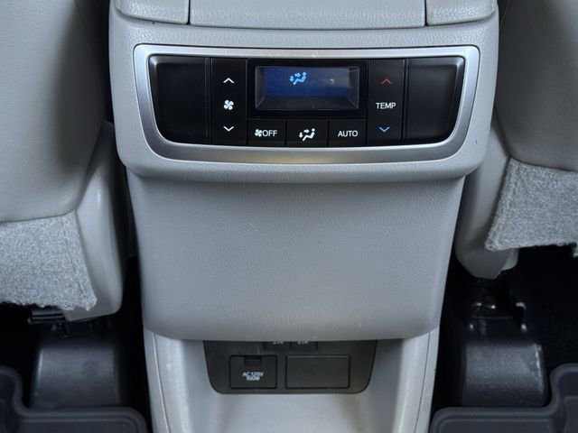 Used 2019 Toyota Highlander XLE image 21
