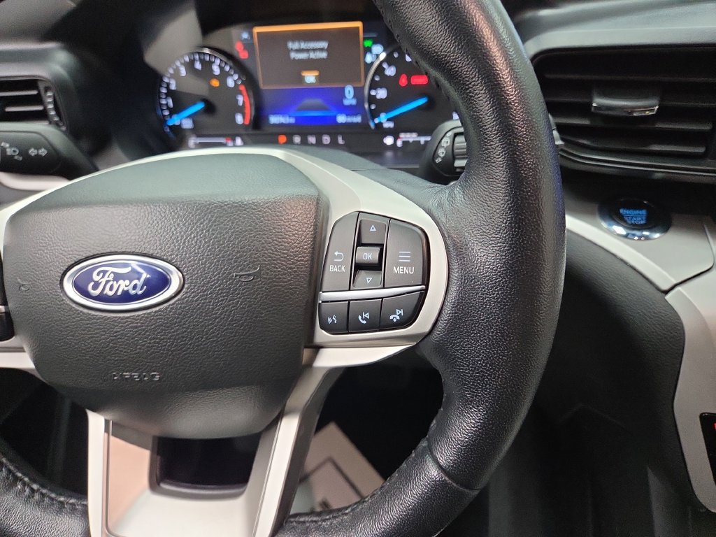 Used 2022 Ford Explorer XLT AWD/4WD image 18