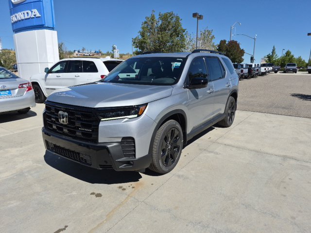 New 2026 Honda Pilot Black Edition image 3