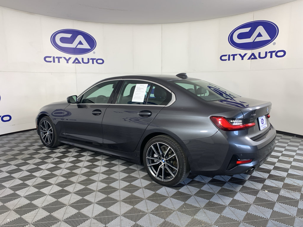 Used 2020 BMW 330i xDrive Sedan w/ Convenience Package AWD/4WD image 5