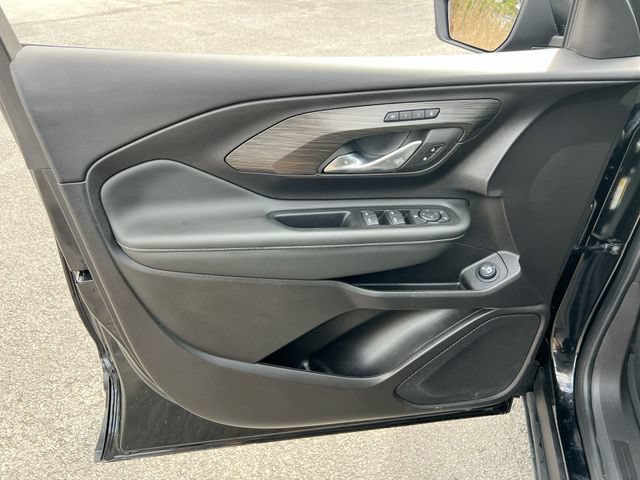 Used 2024 GMC Terrain SLT w/ Elevation Edition AWD/4WD image 22