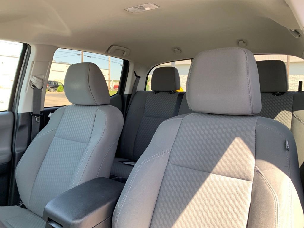Used 2020 Toyota Tacoma Limited image 11