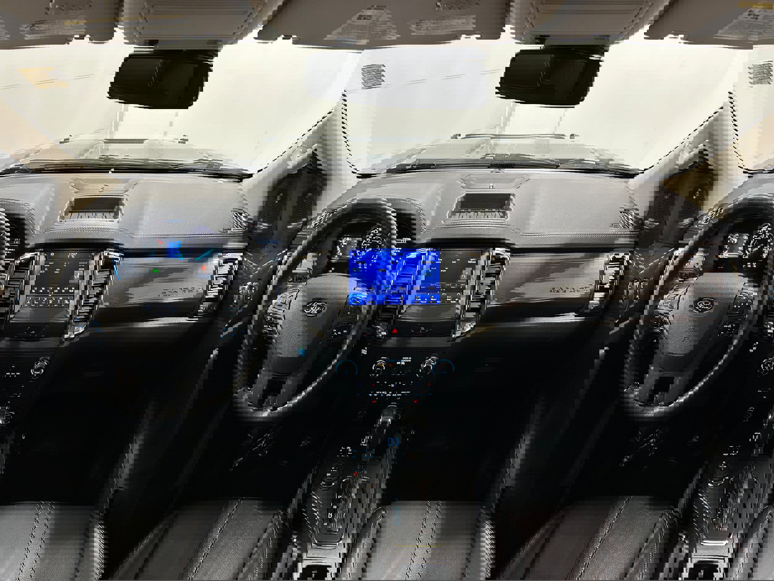 Used 2019 Ford Ranger Lariat w/ Black Appearance Package image 15