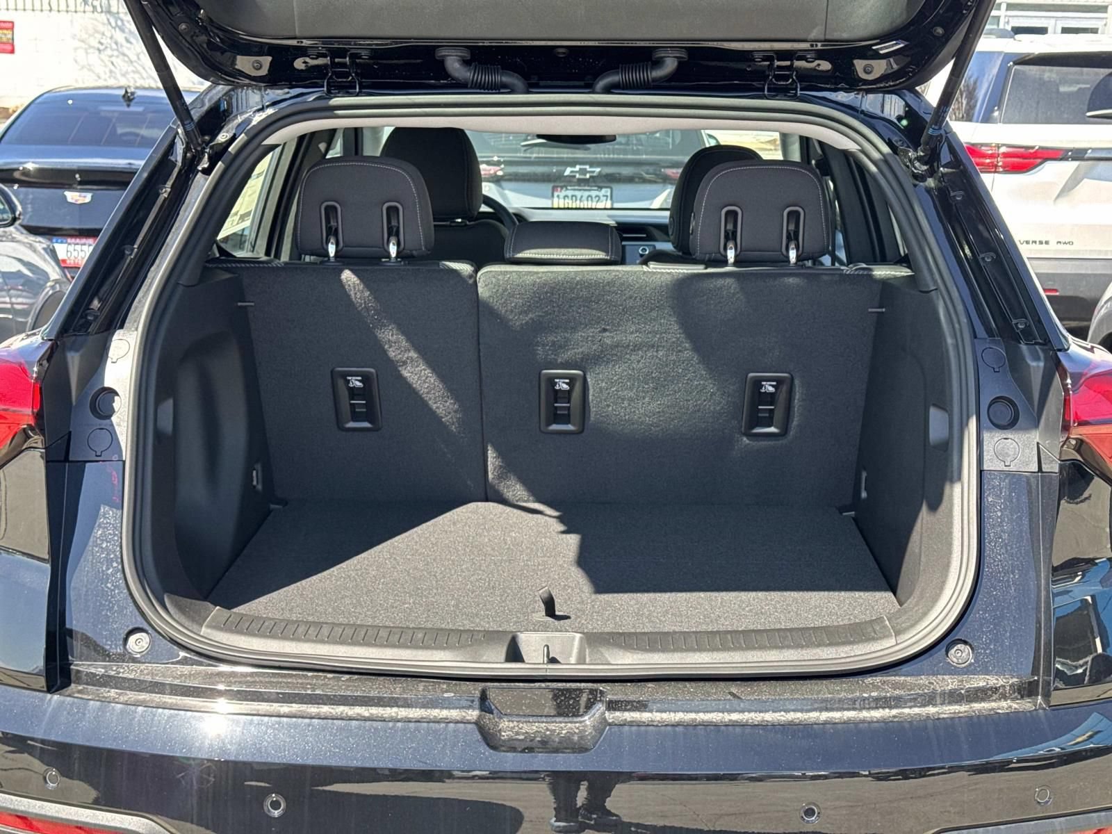 New 2027 Chevrolet Bolt LT w/ Comfort Package FWD image 13