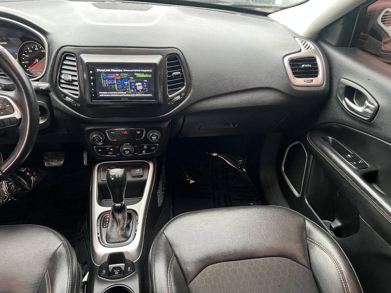 Used 2019 Jeep Compass Latitude w/ Popular Equipment Group FWD image 30