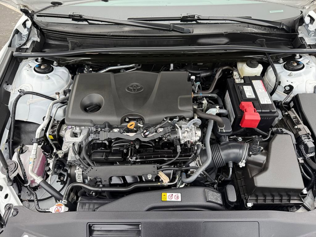 Used 2024 Toyota Camry SE image 20
