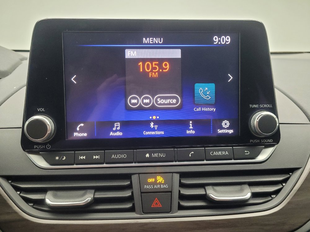 Used 2024 Nissan Altima 2.5 SV image 25