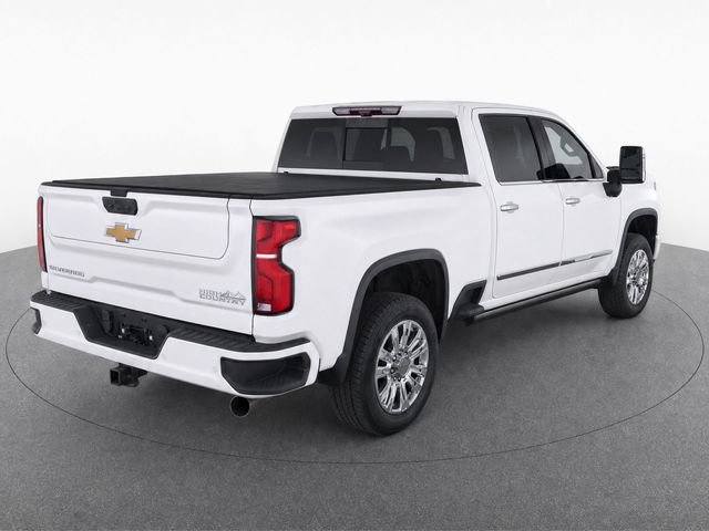 Used 2025 Chevrolet Silverado 2500 High Country w/ High Country Premium Package AWD/4WD image 4