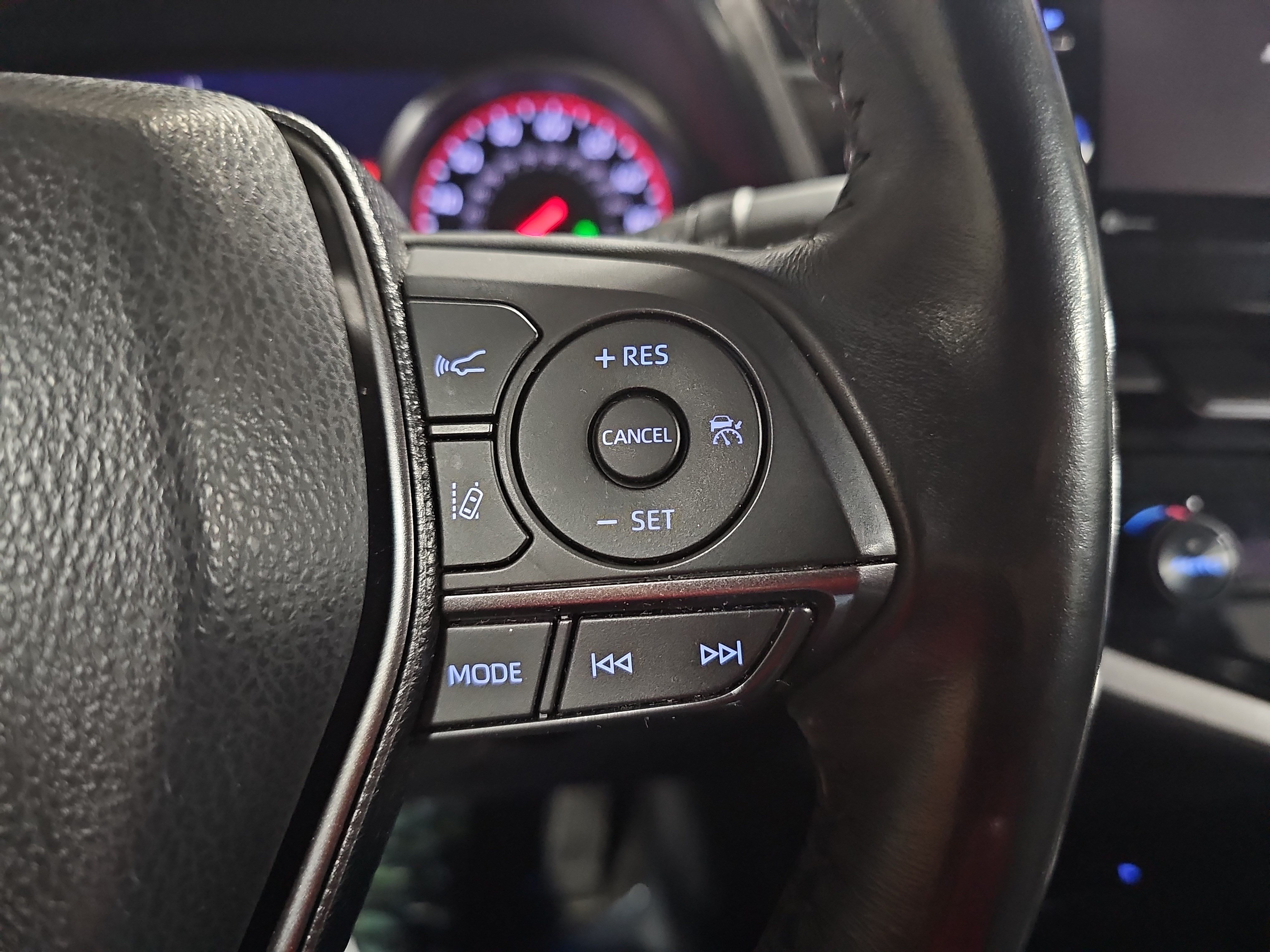 Used 2021 Toyota Camry XSE FWD image 18