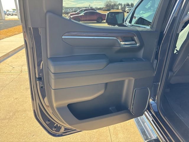 Used 2024 GMC Sierra 1500 SLT AWD/4WD image 17