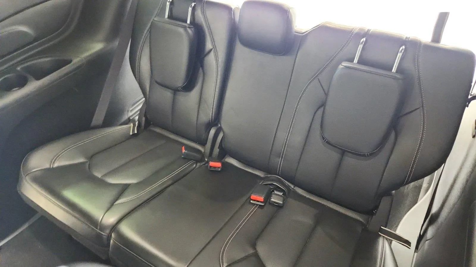 Used 2025 Chrysler Pacifica Select FWD image 26