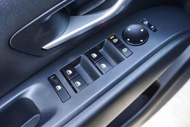 Used 2025 Hyundai Santa Cruz SEL image 10
