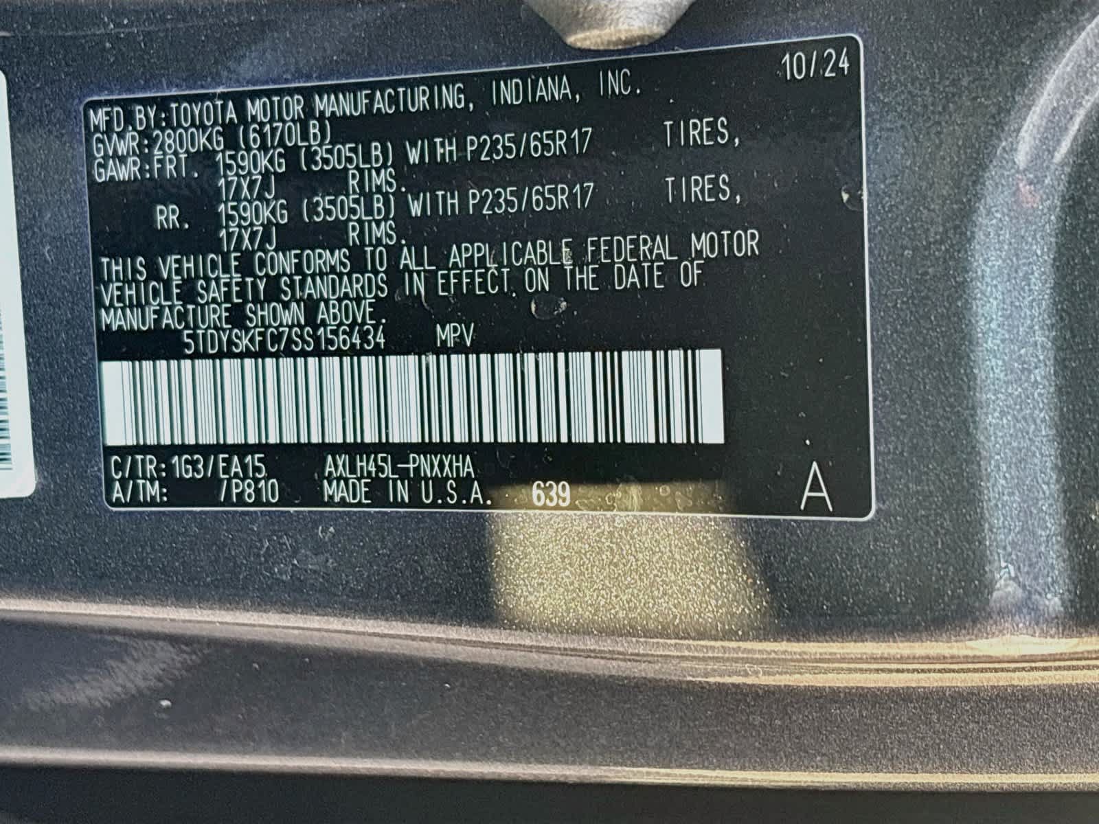 Used 2025 Toyota Sienna XLE AWD/4WD image 32