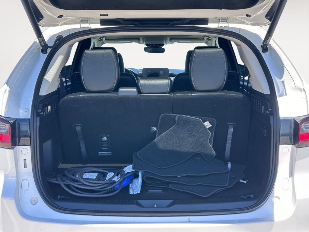 Certified 2024 MAZDA CX-90 Plug-In Hybrid w/ Preferred AWD/4WD image 26